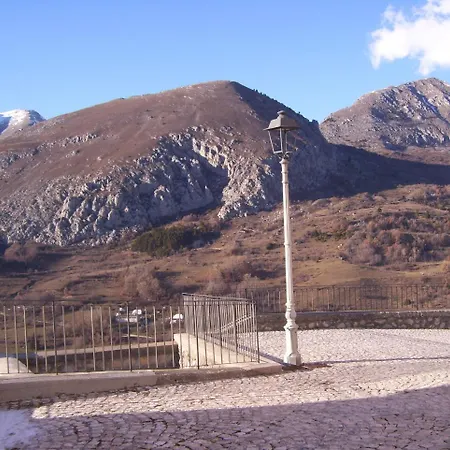 Little Tower בית נופש *