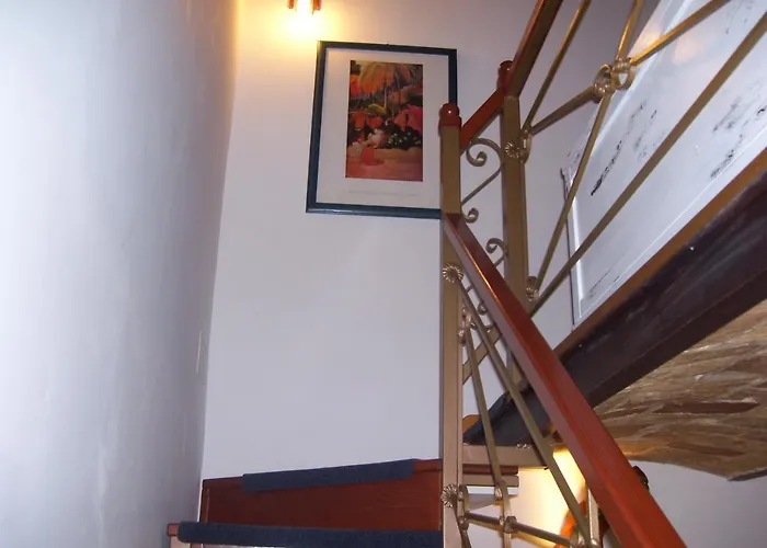 Little Tower * Aielli