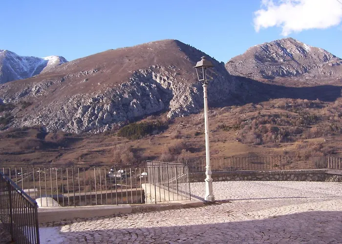 Little Tower Semesterbostad *